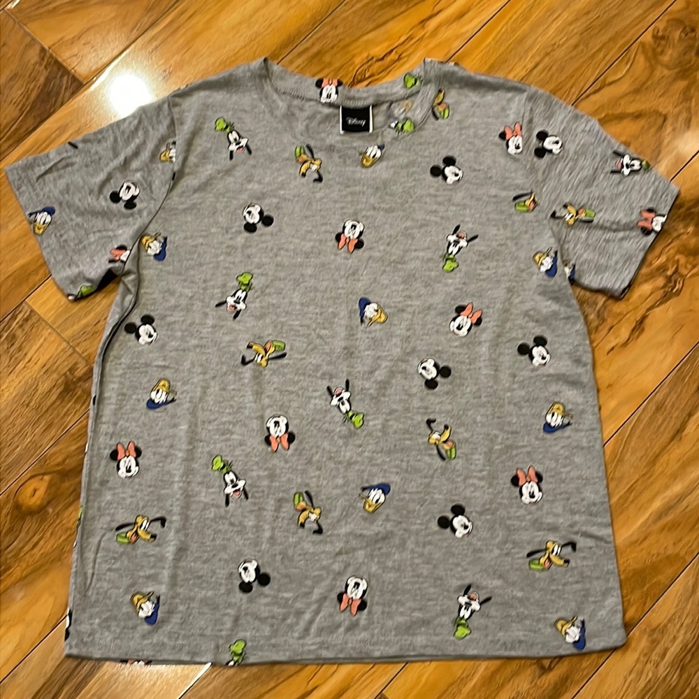 Disney XL top
